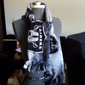 Raiders Scarf with Fringe Edges.